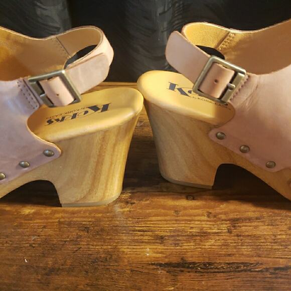 KORKS Kristian Leather Platform Slingback Heel Sandal SIZE 8 Natural Stud Accent - Picture 7 of 10